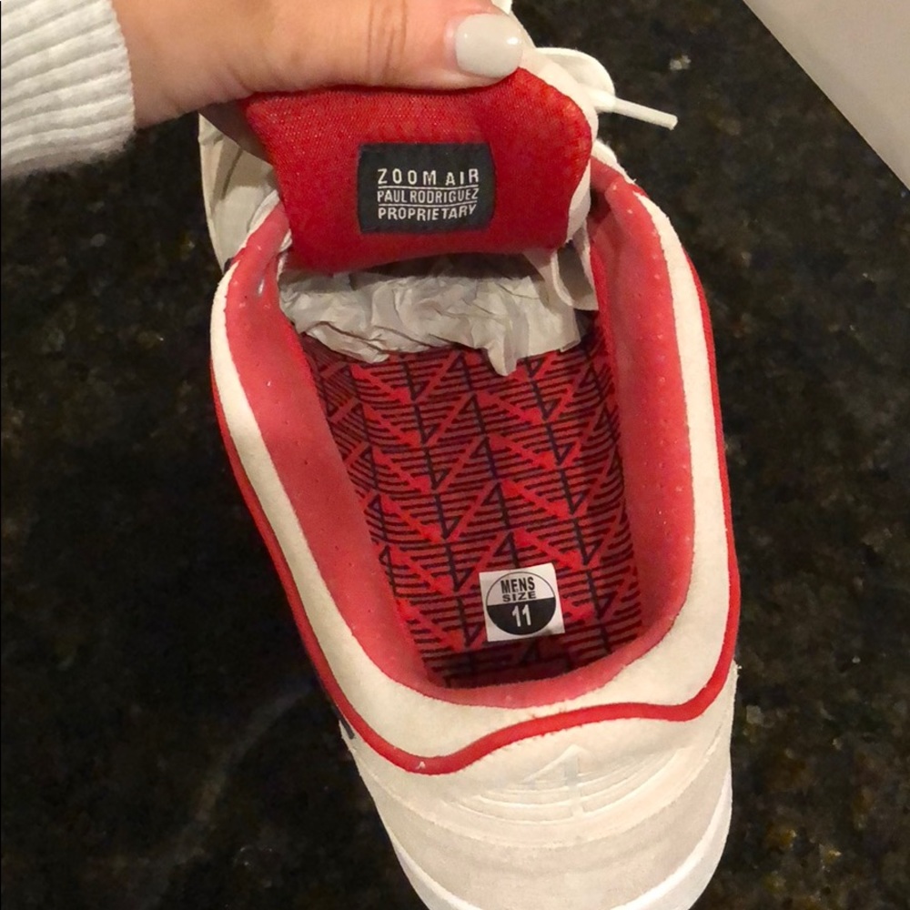 NWT Nike Zoom Low Top Sneakers! - Picture 5 of 7